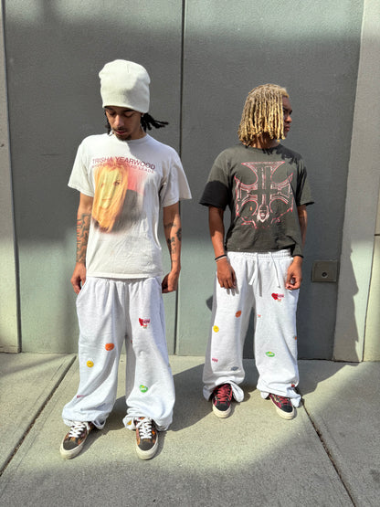 BS8 STICKER SWEATS
